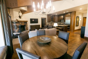 Luxury One Bedroom with Mountain View apartment hotel